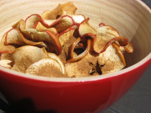 Cinnamon apple crisps